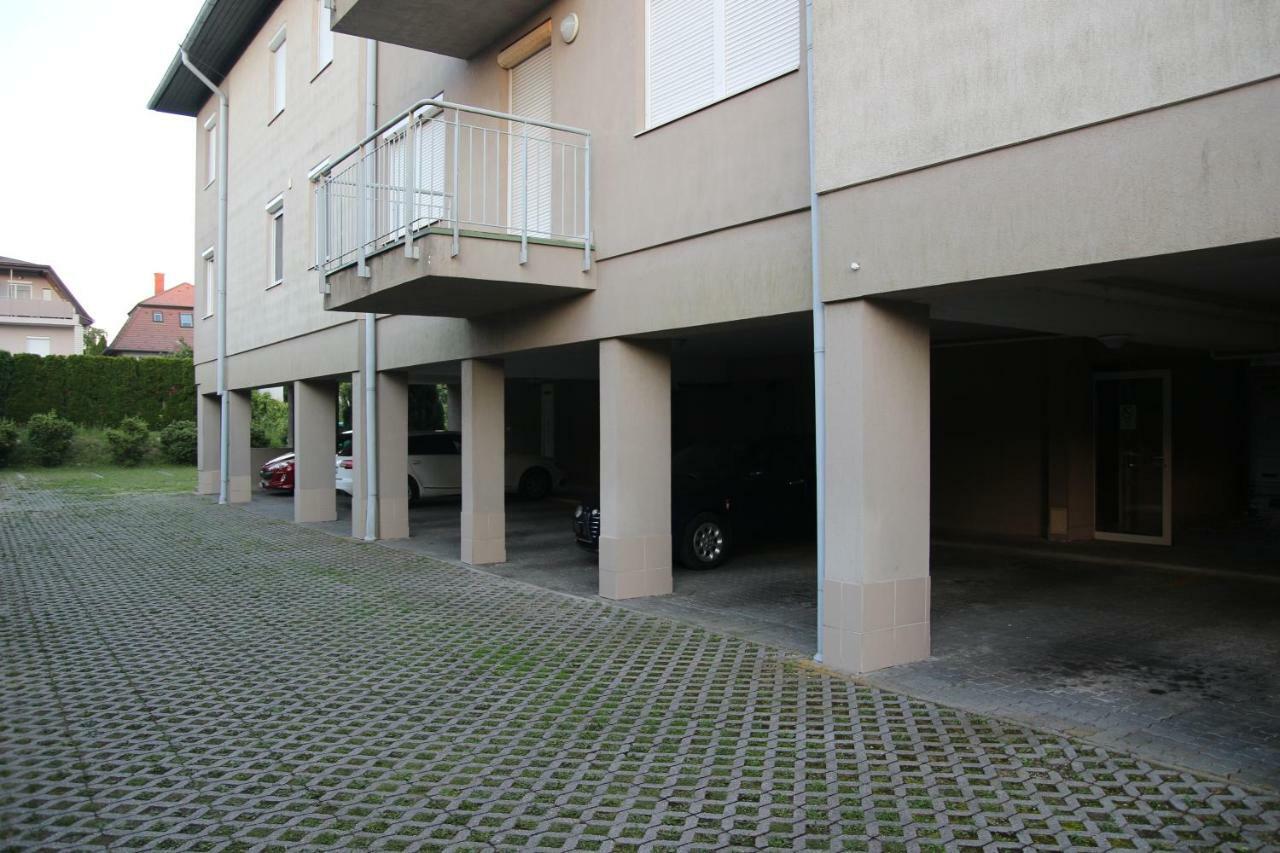 Apartment With Swing Хевиз Экстерьер фото