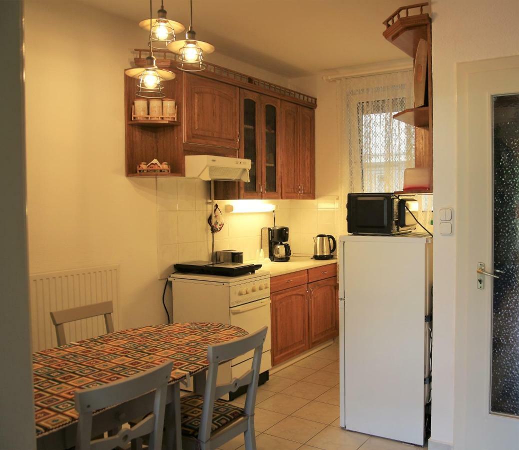 Apartment With Swing Хевиз Экстерьер фото